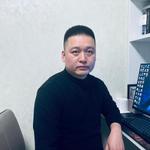李  亚